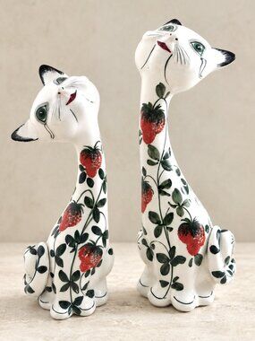 VTG 1970s Italian Deruta Pottery Hand-Painted Anthropomorphic Figures – Set of 2